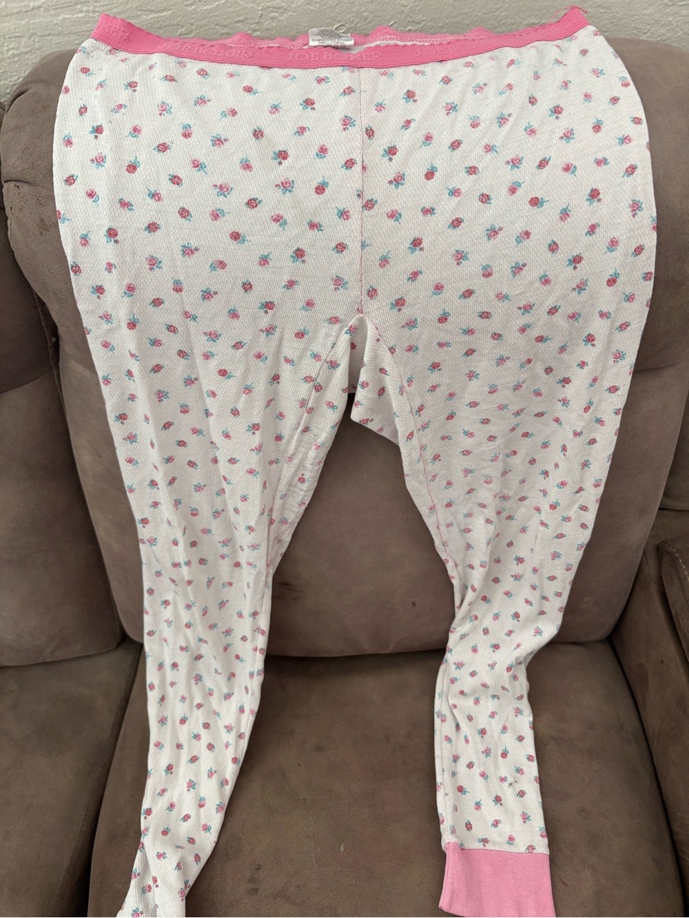 & Other Stories White Floral Lounge Leggings with Pink Trim